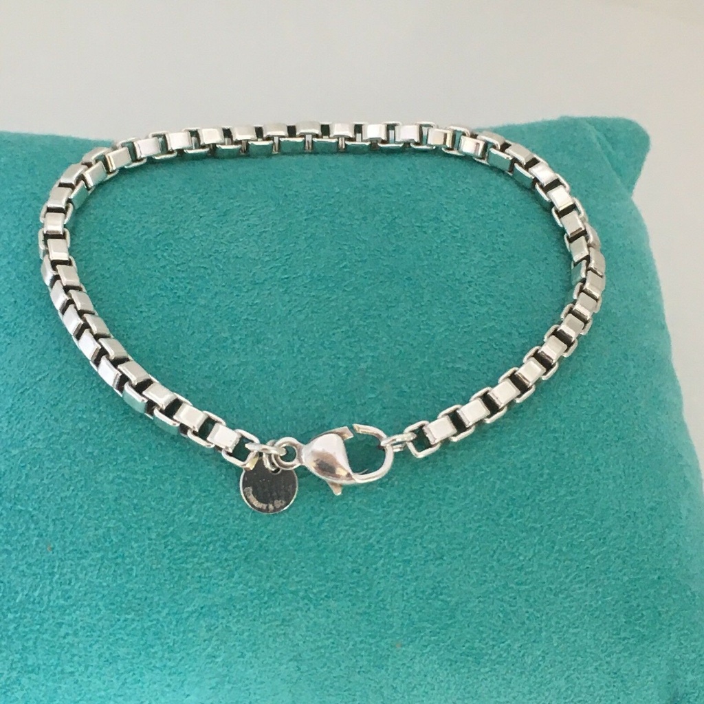 7.75" Tiffany Venetian Link Bracelet Size Medium In Sterling Silver